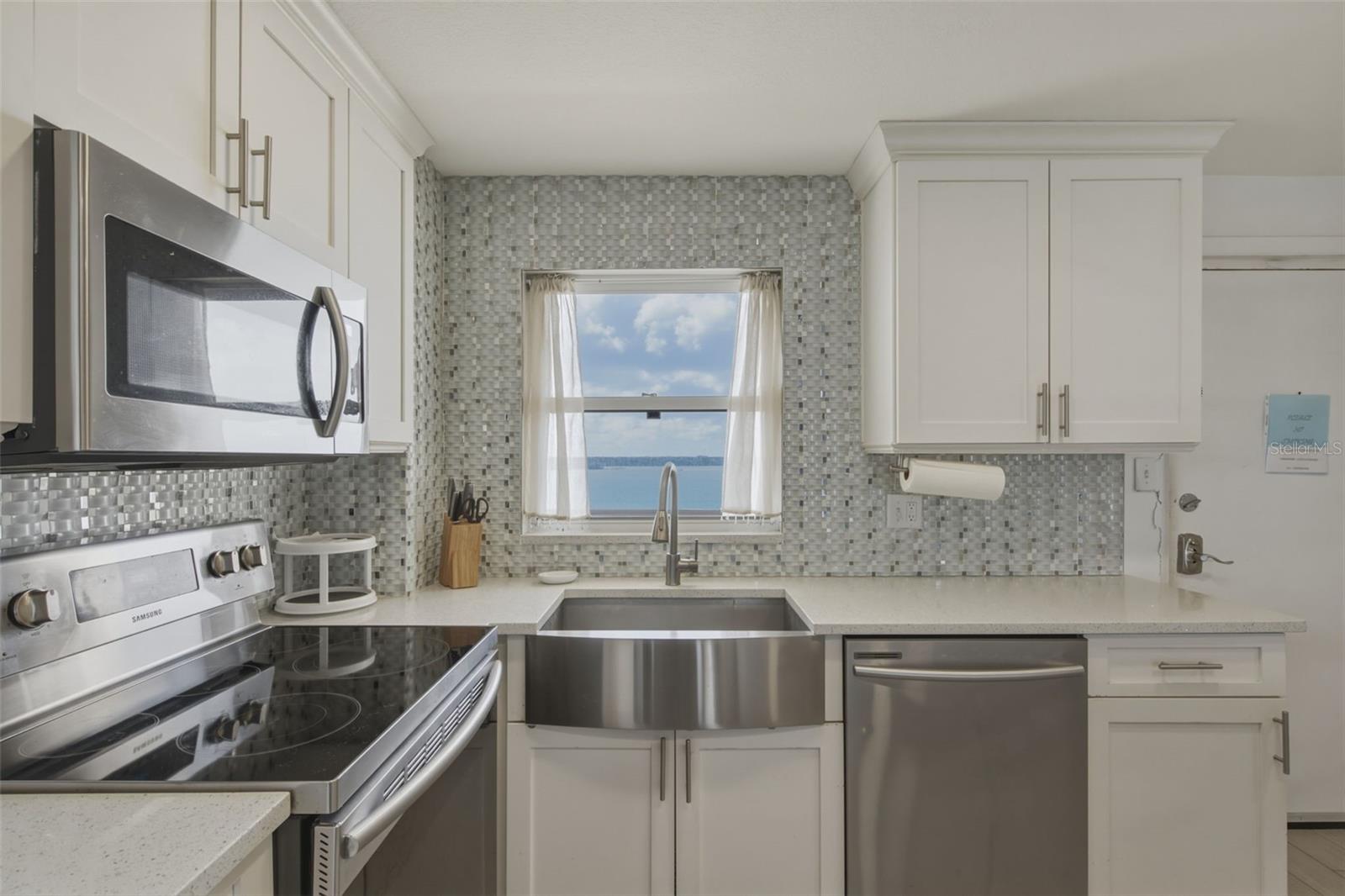 1270 GULF BLVD #1202, CLEARWATER BEACH, FL, 33767
