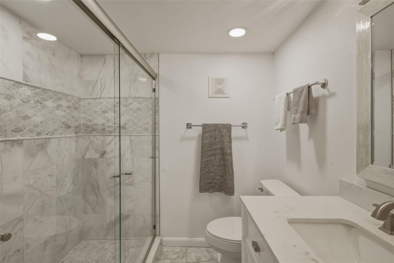 1270 GULF BLVD #1202, CLEARWATER BEACH, FL, 33767