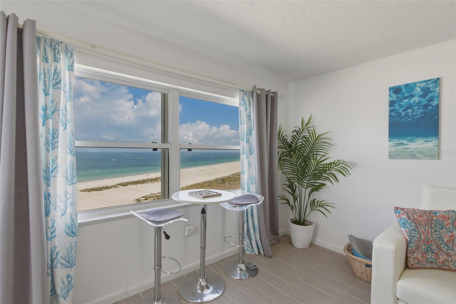 1270 GULF BLVD #1202, CLEARWATER BEACH, FL, 33767