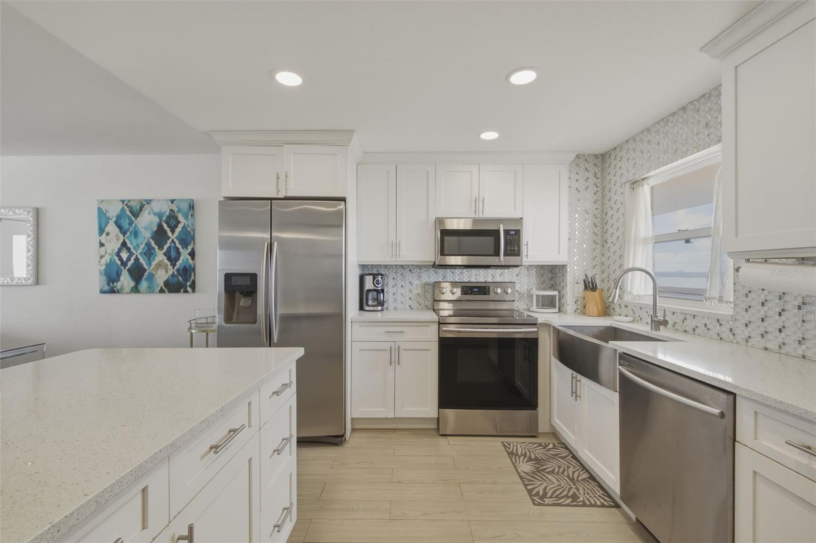 1270 GULF BLVD #1202, CLEARWATER BEACH, FL, 33767