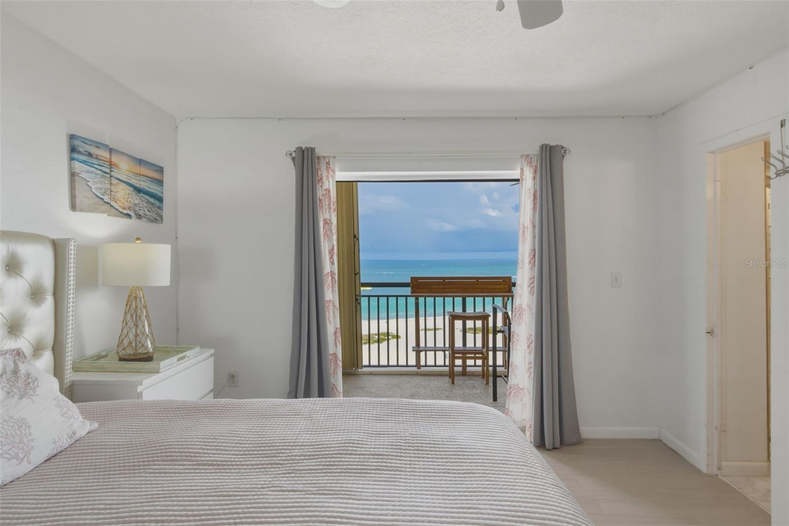 1270 GULF BLVD #1202, CLEARWATER BEACH, FL, 33767