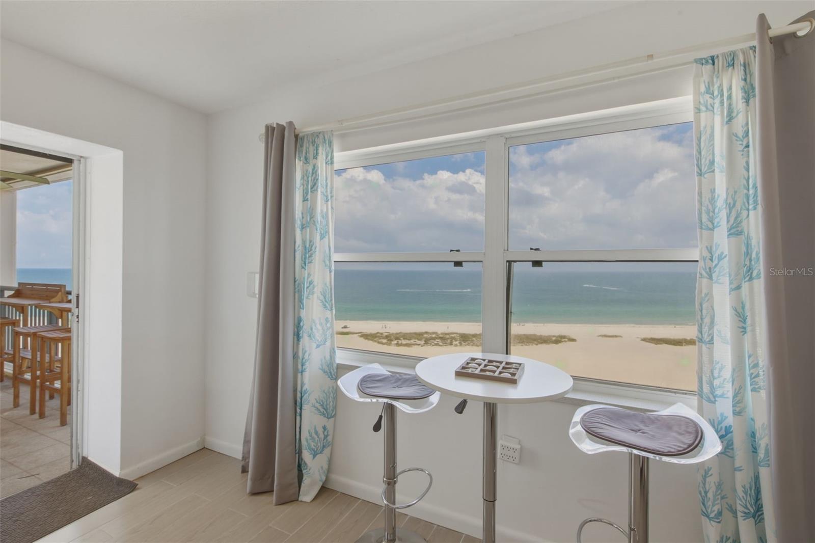 1270 GULF BLVD #1202, CLEARWATER BEACH, FL, 33767