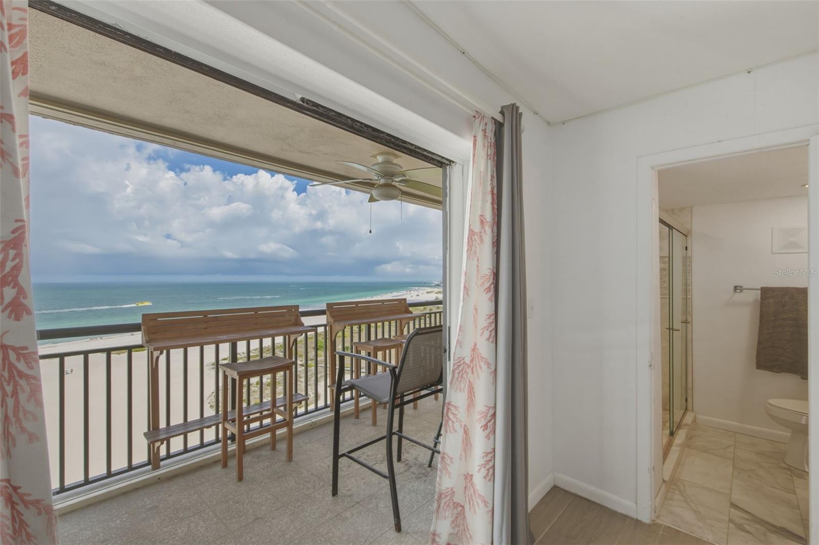 1270 GULF BLVD #1202, CLEARWATER BEACH, FL, 33767