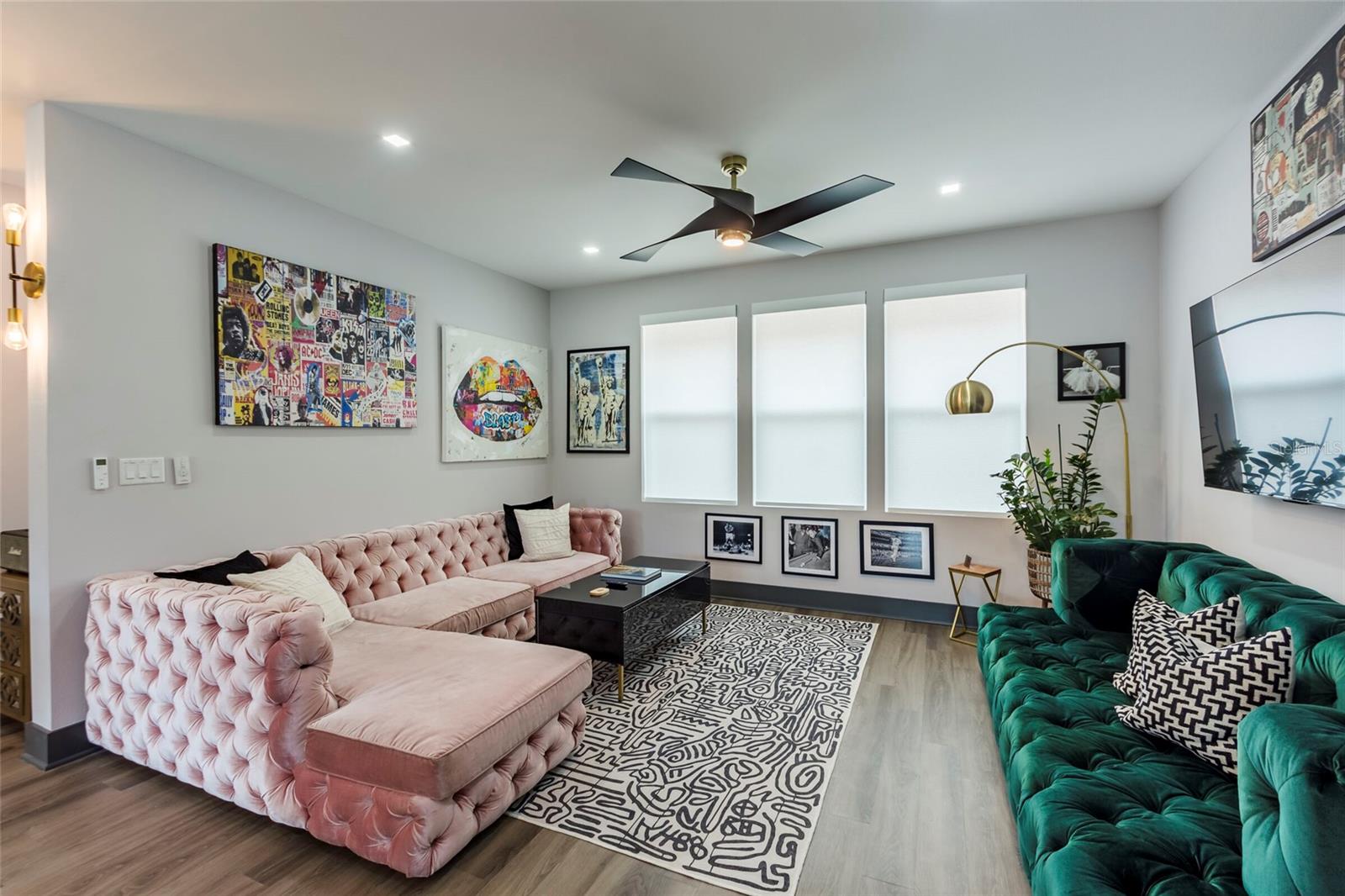 33 29TH ST N, ST PETERSBURG, FL, 33713
