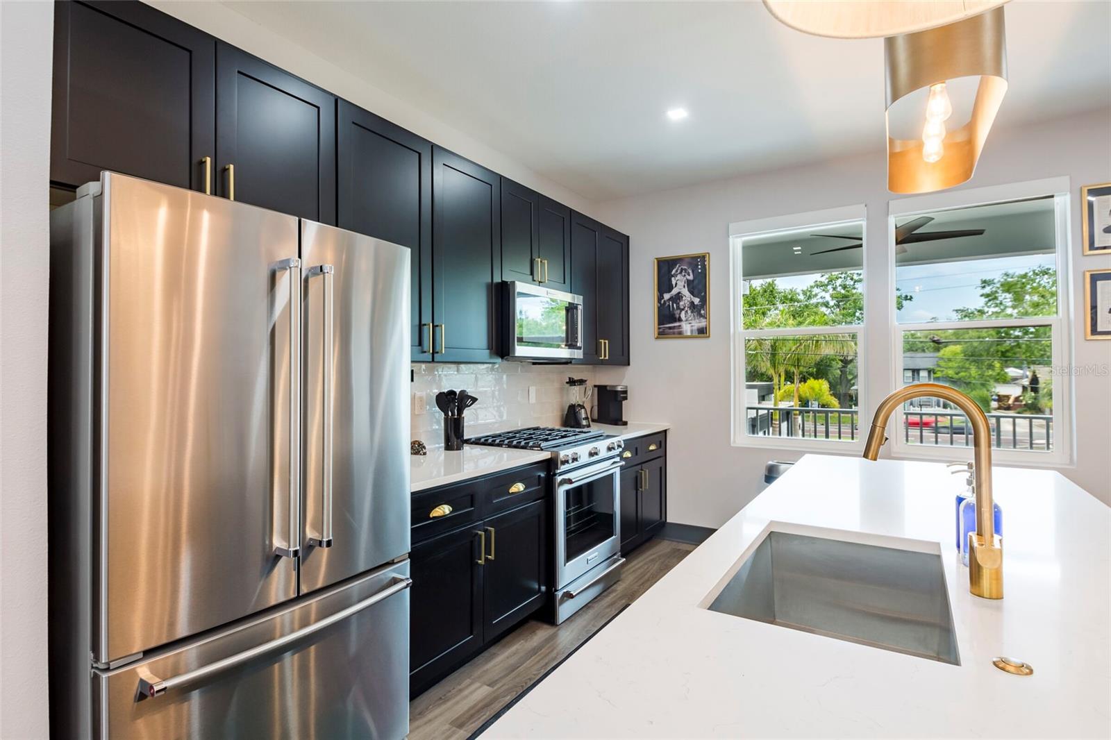 33 29TH ST N, ST PETERSBURG, FL, 33713