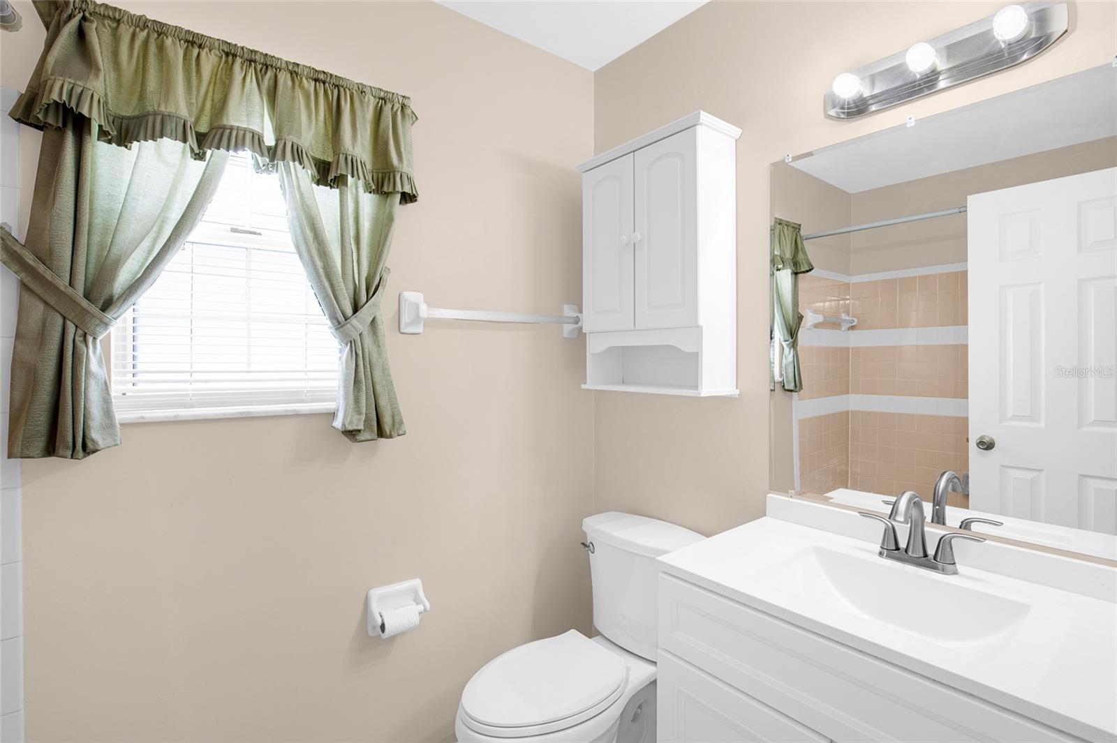 19 BARRINGTON DR, PALM COAST, FL, 32137