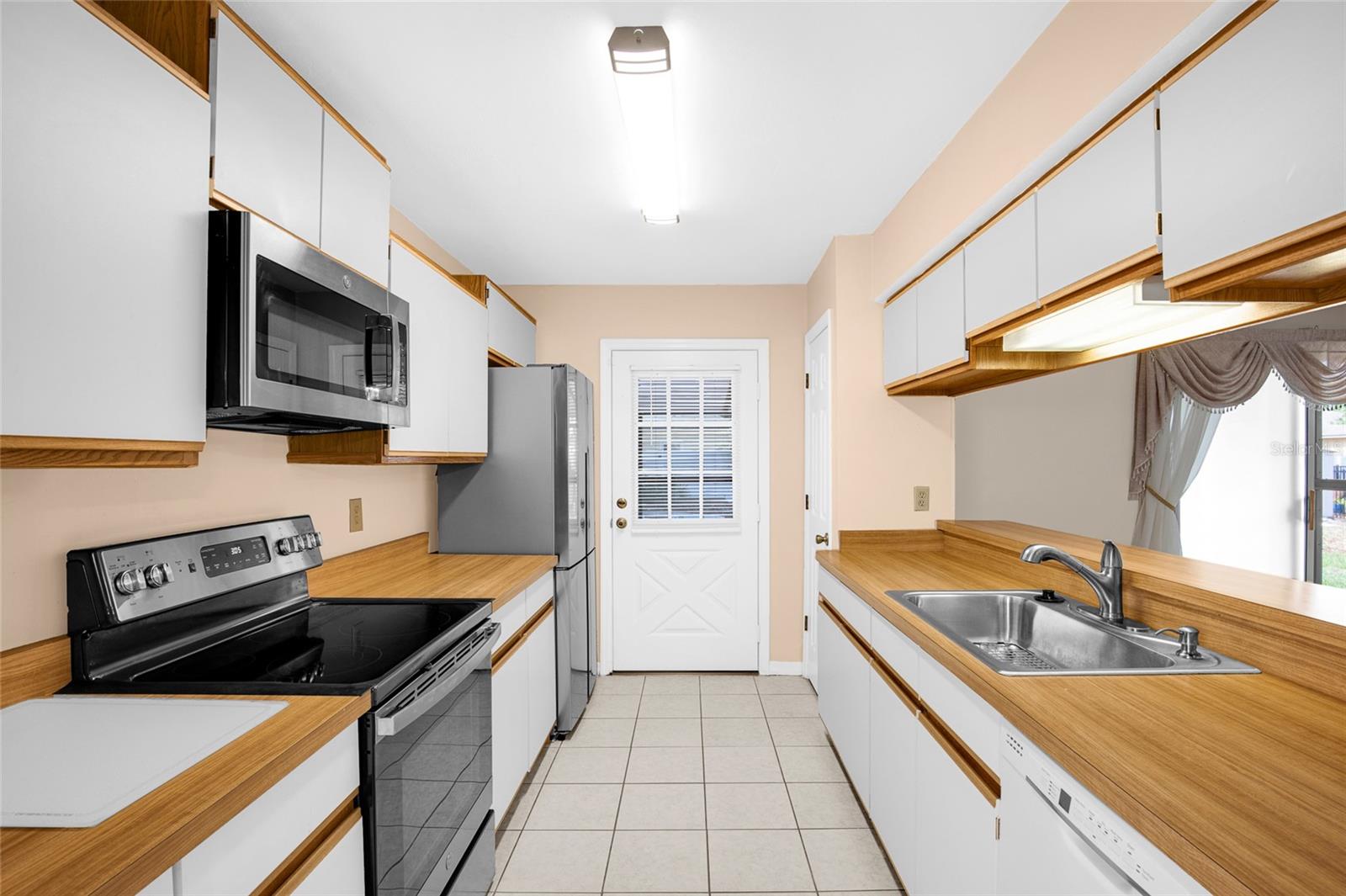 19 BARRINGTON DR, PALM COAST, FL, 32137