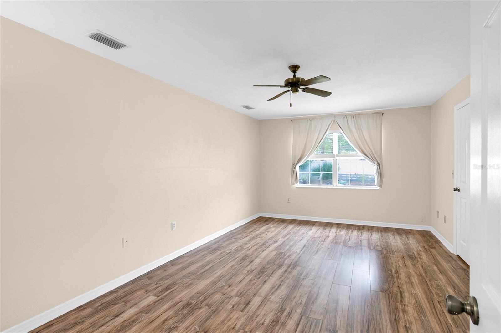 19 BARRINGTON DR, PALM COAST, FL, 32137