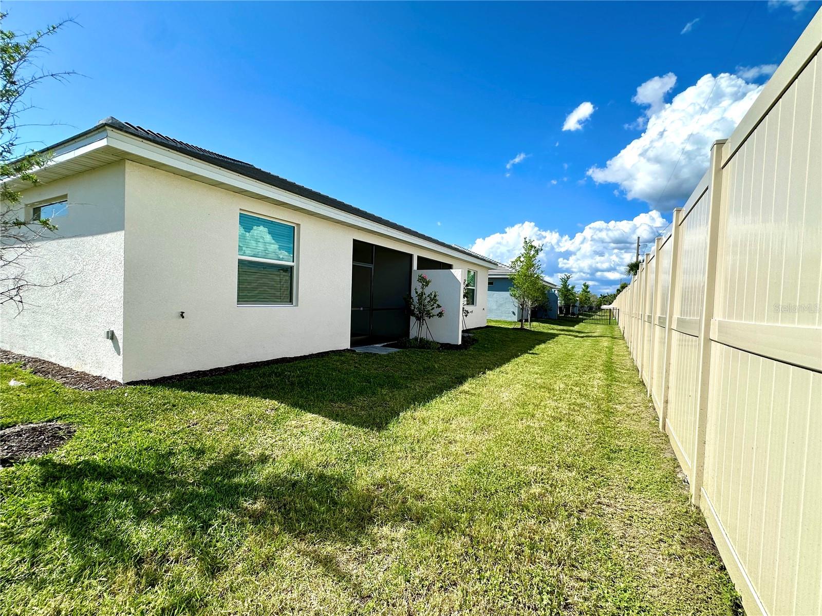 8225 SHORE LAKE DR, ENGLEWOOD, FL, 34224