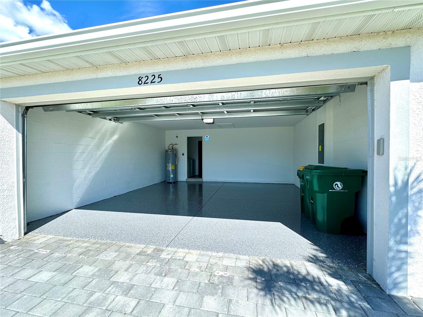 8225 SHORE LAKE DR, ENGLEWOOD, FL, 34224