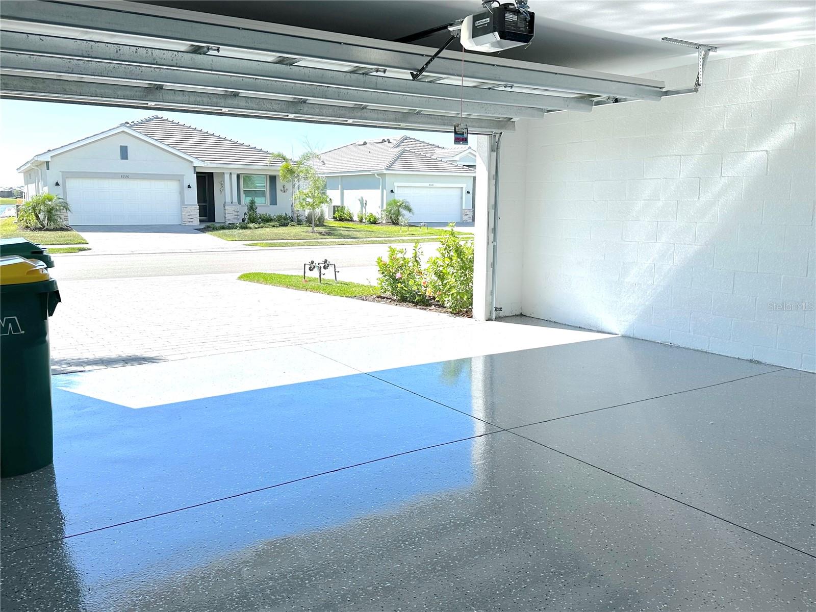 8225 SHORE LAKE DR, ENGLEWOOD, FL, 34224