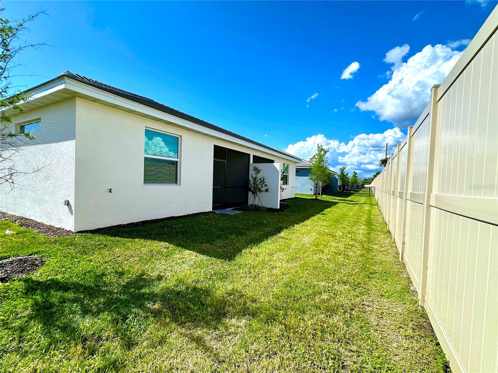 8225 SHORE LAKE DR, ENGLEWOOD, FL, 34224