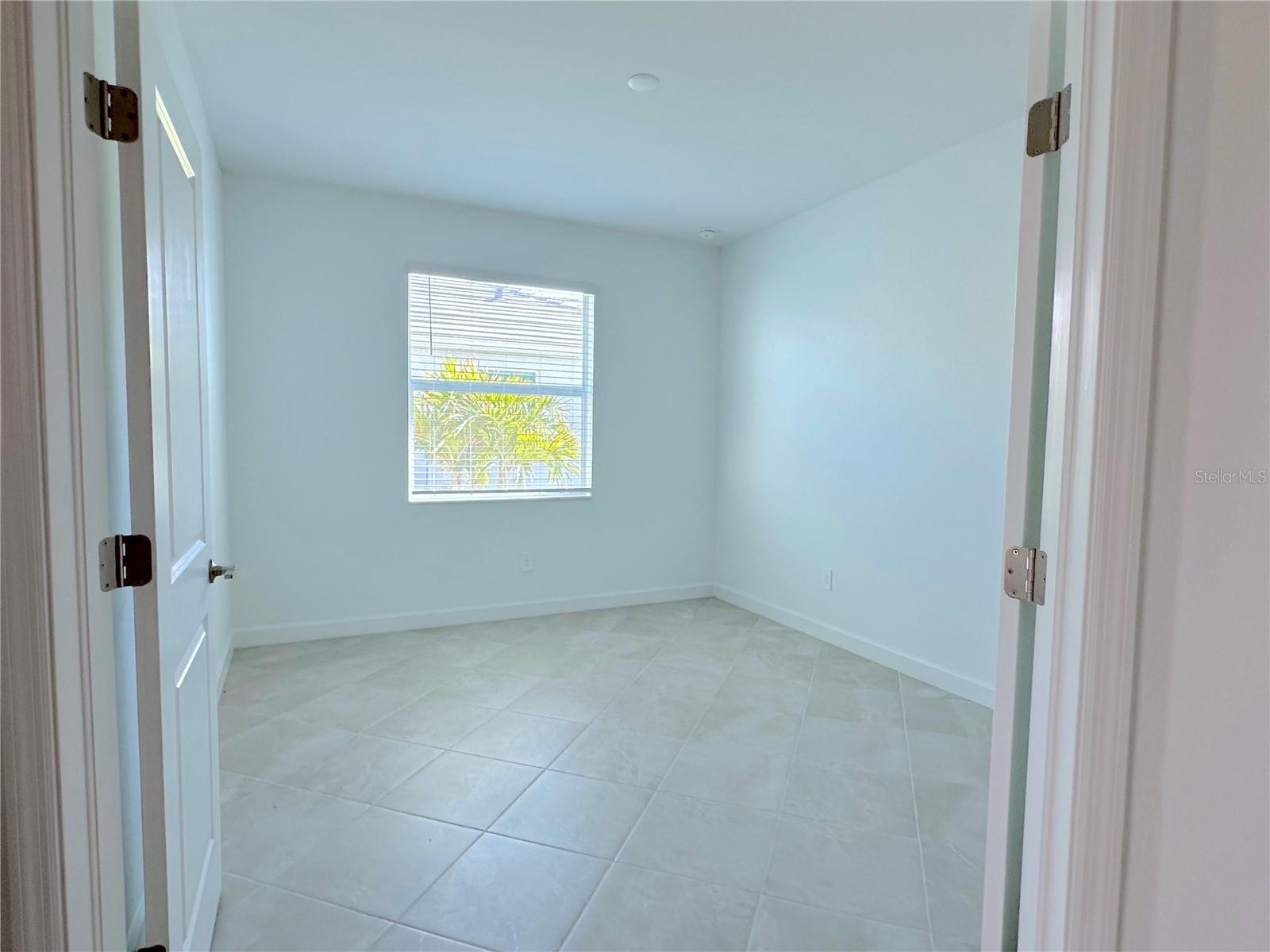 8225 SHORE LAKE DR, ENGLEWOOD, FL, 34224