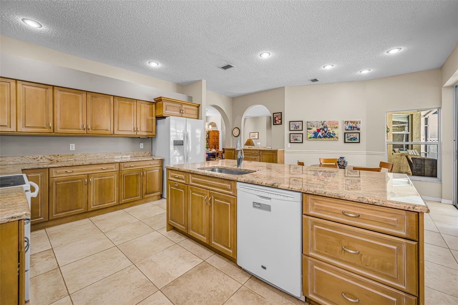 2272 WARWICK DR, OLDSMAR, FL, 34677