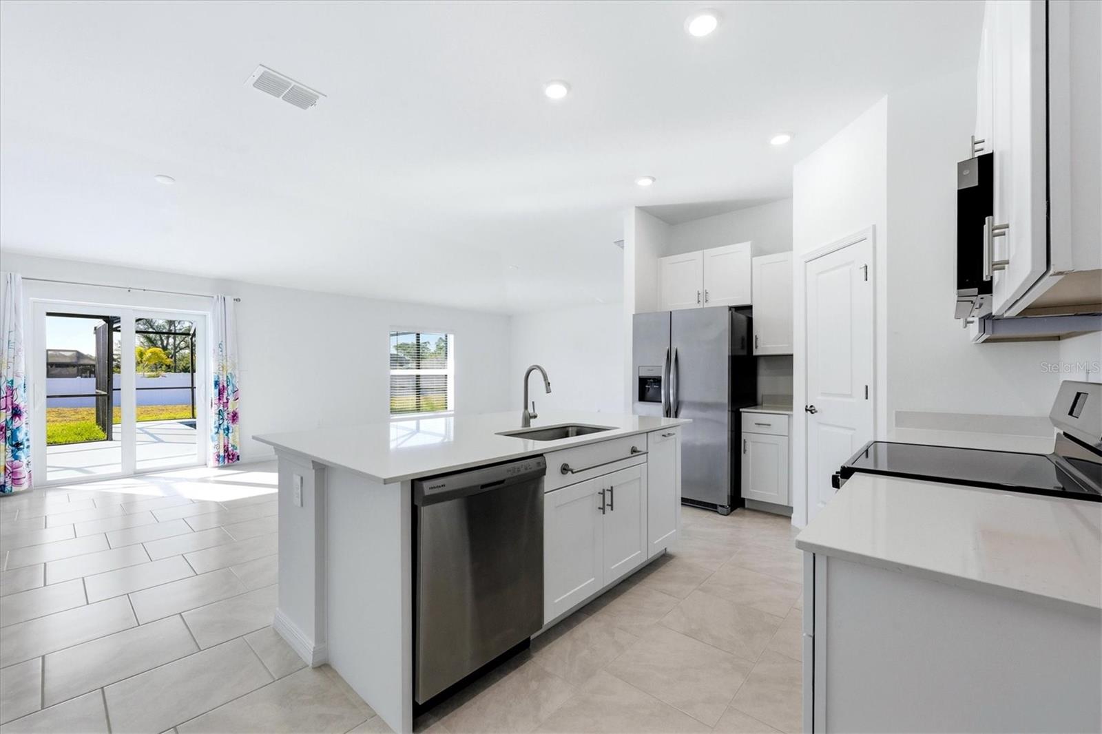 113 LILYAN CT, ROTONDA WEST, FL, 33947