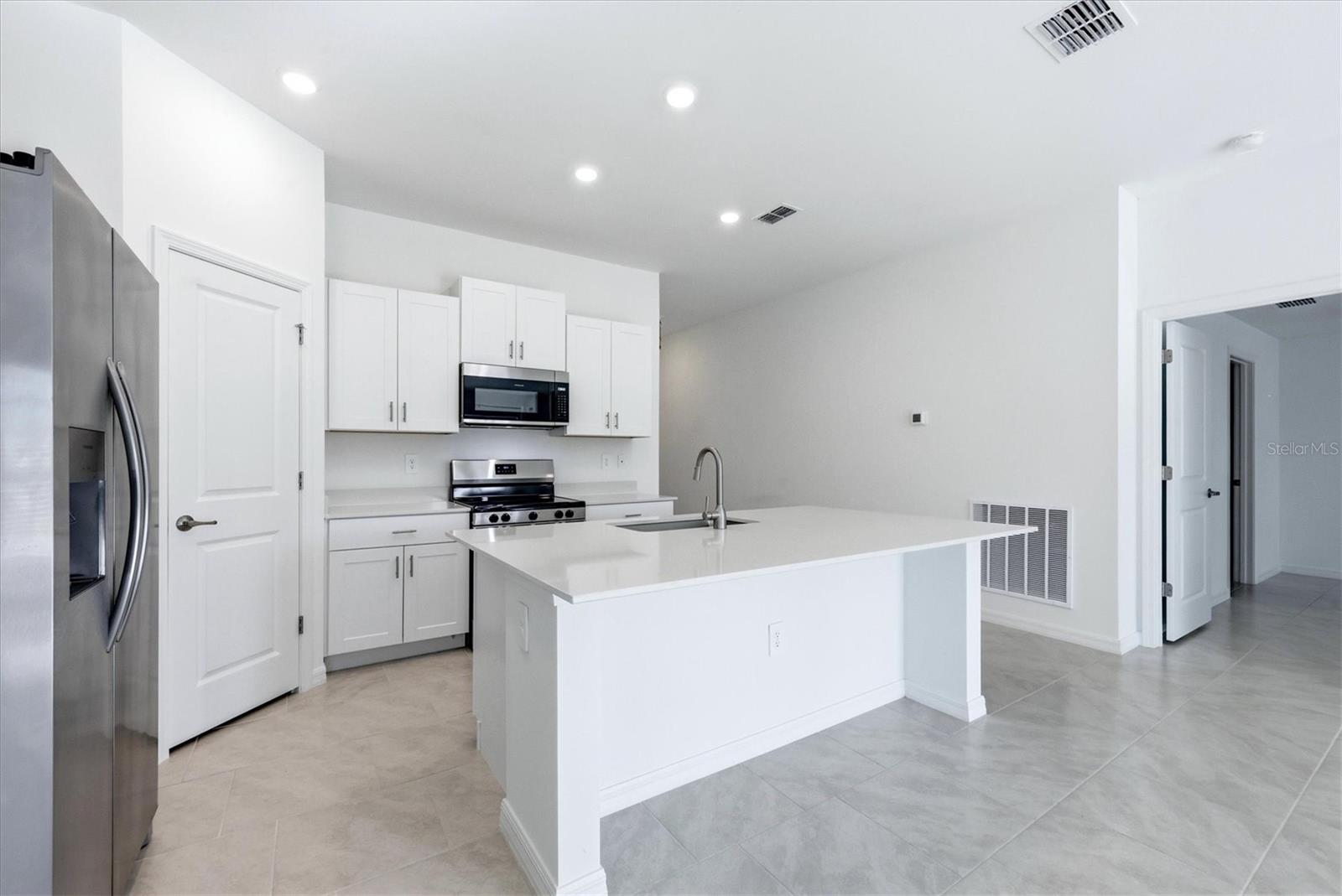 113 LILYAN CT, ROTONDA WEST, FL, 33947