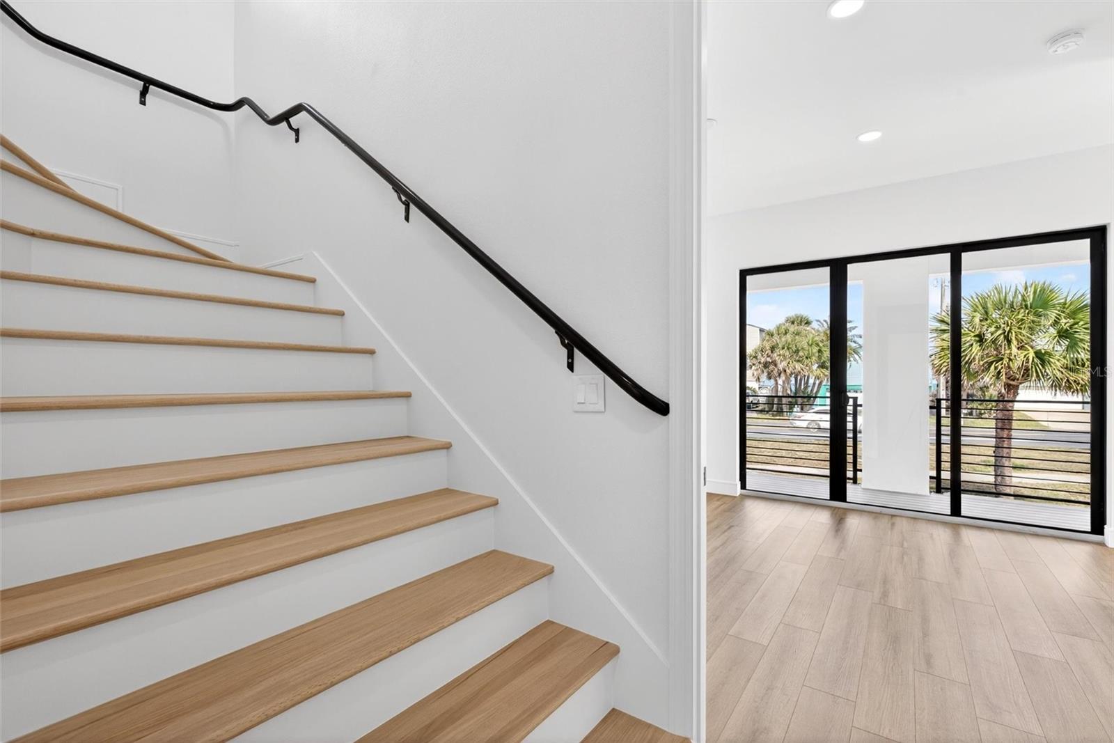 2946 N OCEAN SHORE BLVD, FLAGLER BEACH, FL, 32136