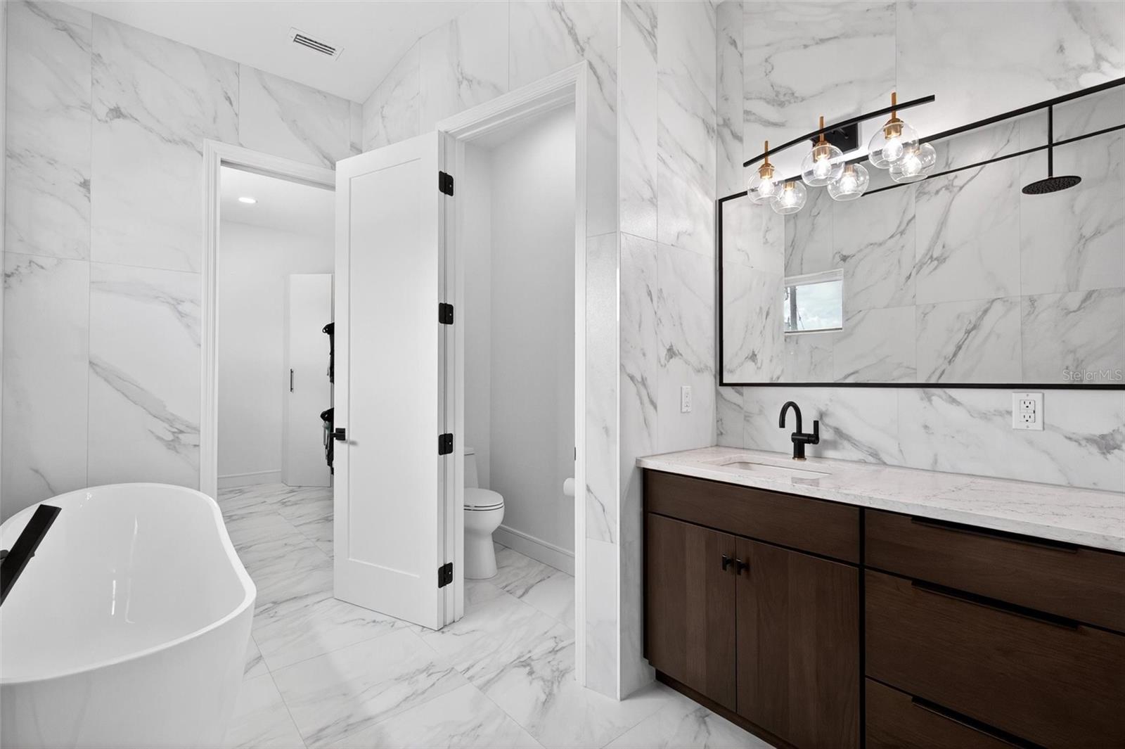 2946 N OCEAN SHORE BLVD, FLAGLER BEACH, FL, 32136