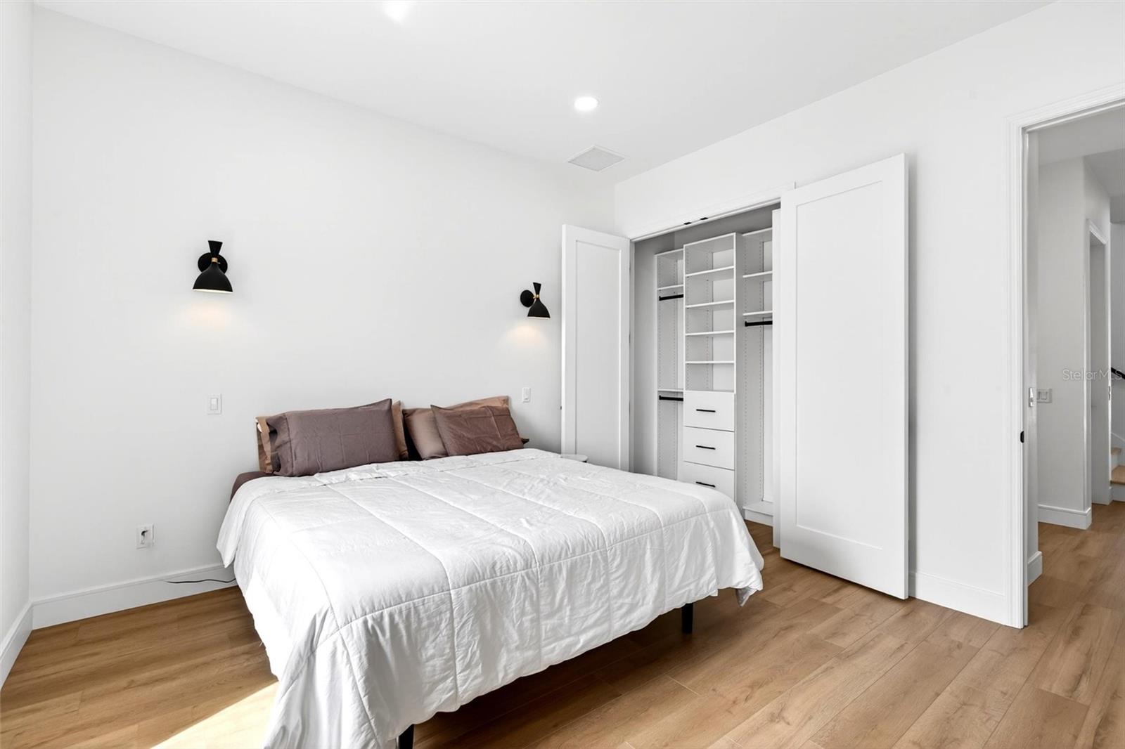 2946 N OCEAN SHORE BLVD, FLAGLER BEACH, FL, 32136