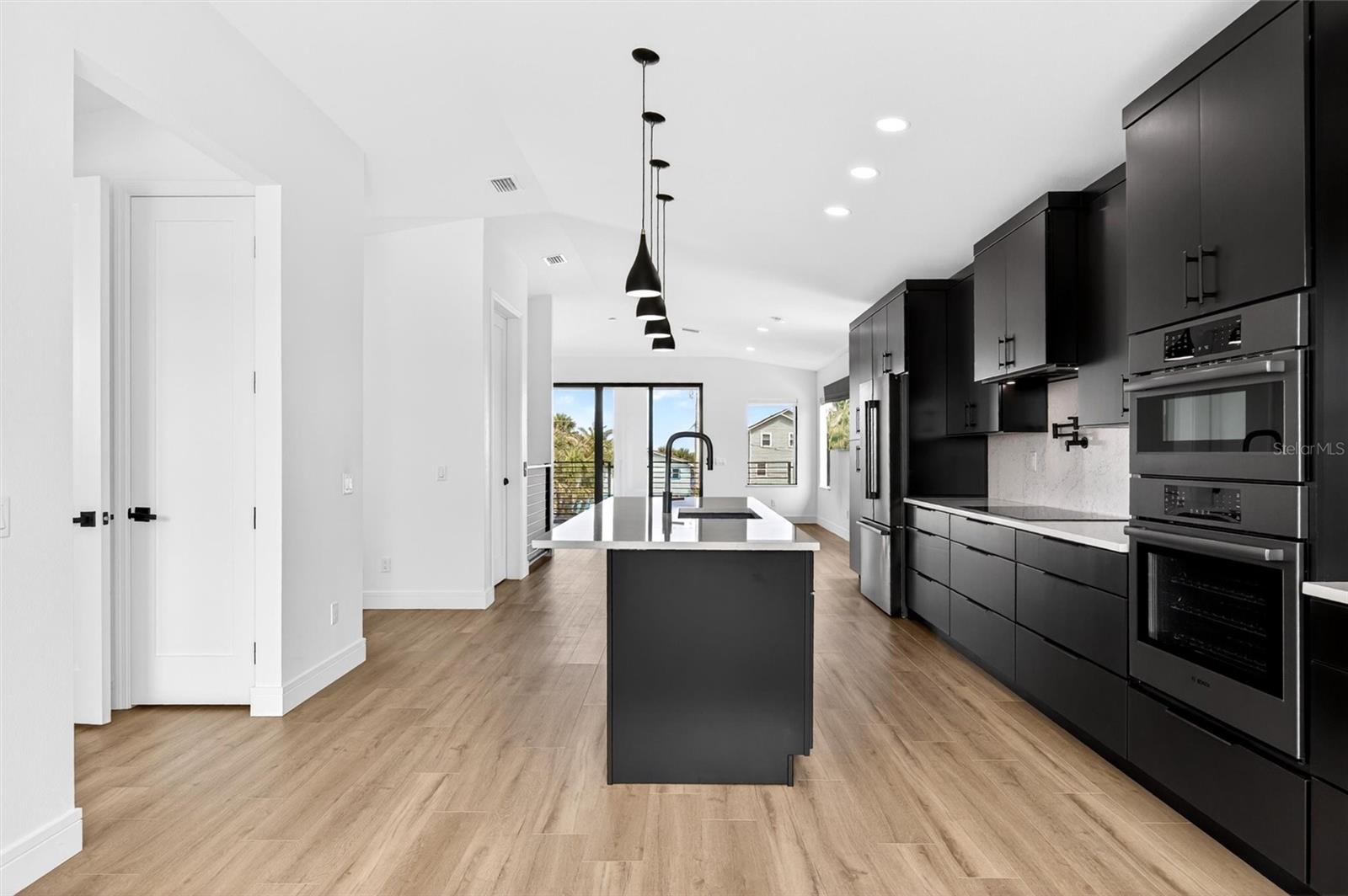 2946 N OCEAN SHORE BLVD, FLAGLER BEACH, FL, 32136