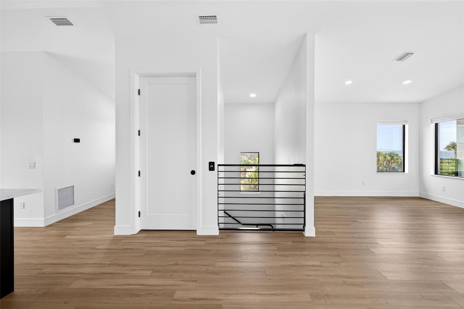 2946 N OCEAN SHORE BLVD, FLAGLER BEACH, FL, 32136