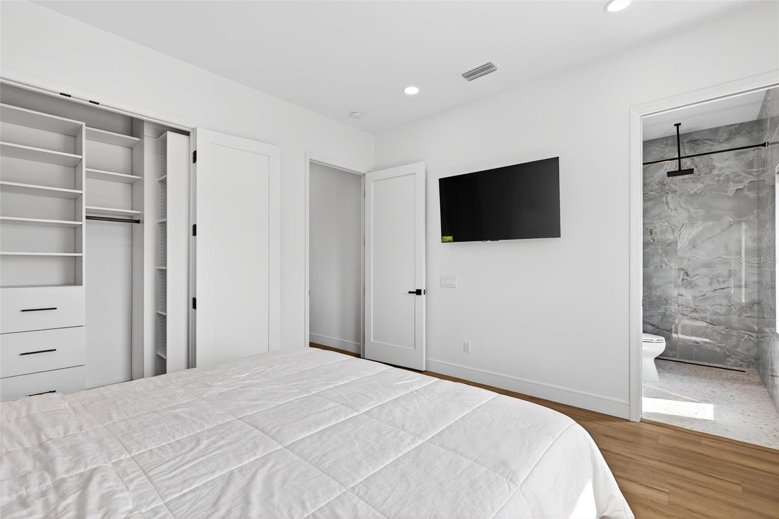 2946 N OCEAN SHORE BLVD, FLAGLER BEACH, FL, 32136