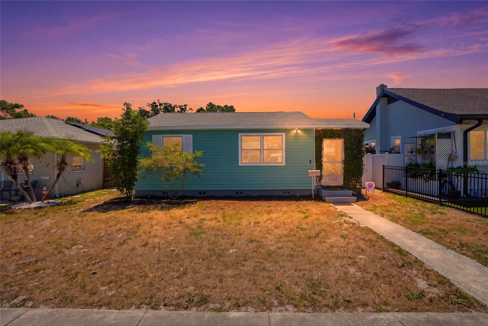 1220 35TH AVE N, ST PETERSBURG, FL, 33704