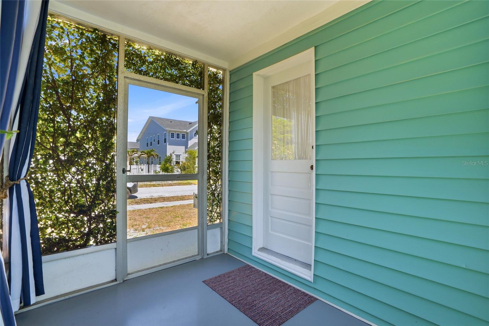 1220 35TH AVE N, ST PETERSBURG, FL, 33704
