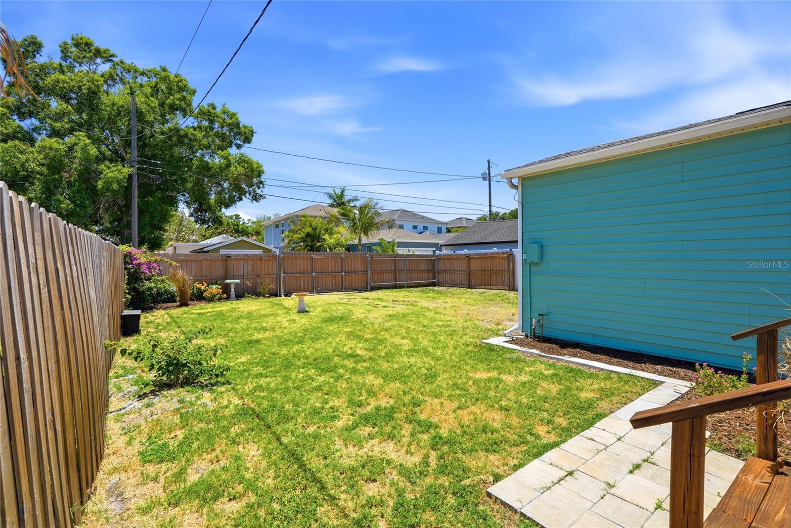 1220 35TH AVE N, ST PETERSBURG, FL, 33704