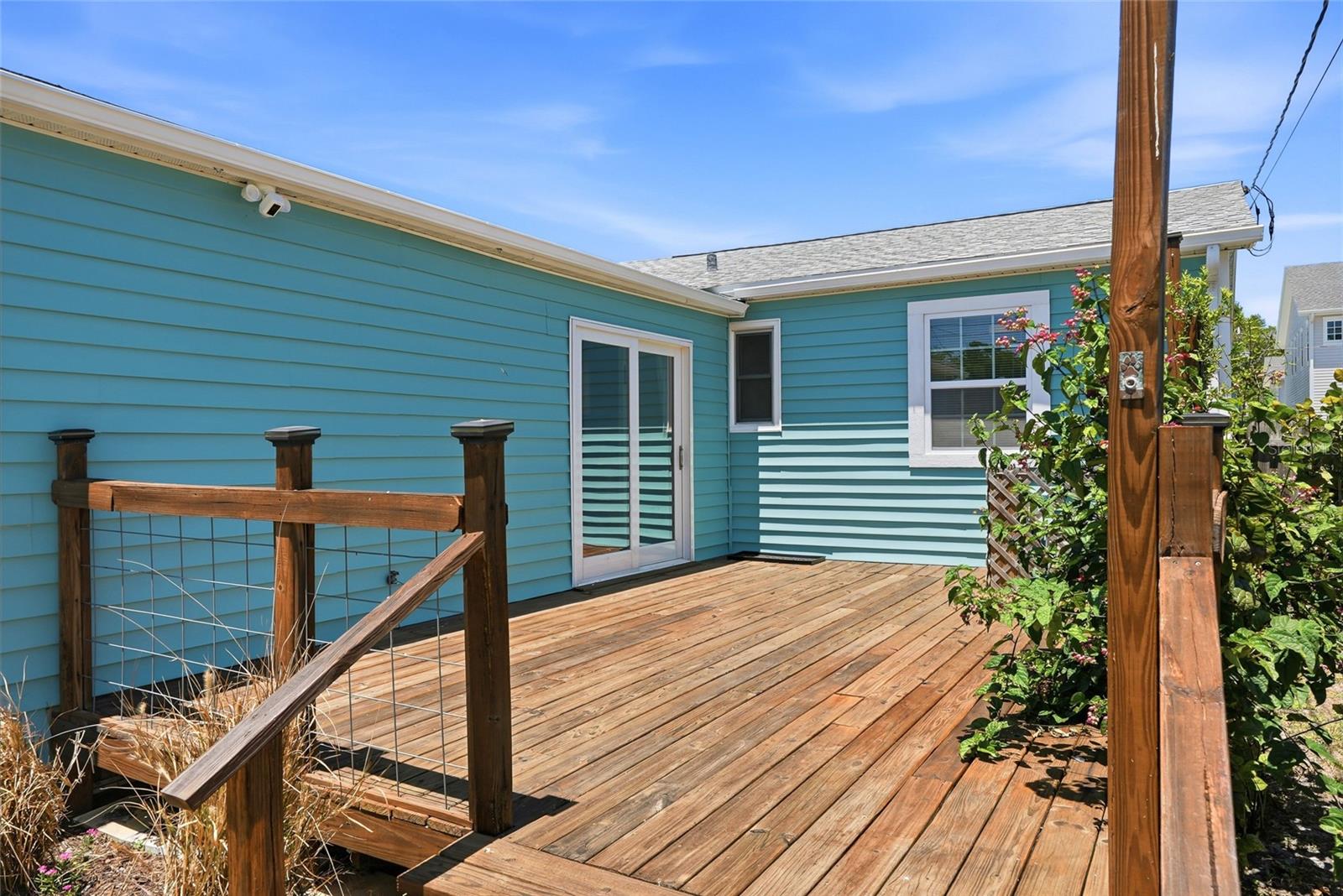 1220 35TH AVE N, ST PETERSBURG, FL, 33704