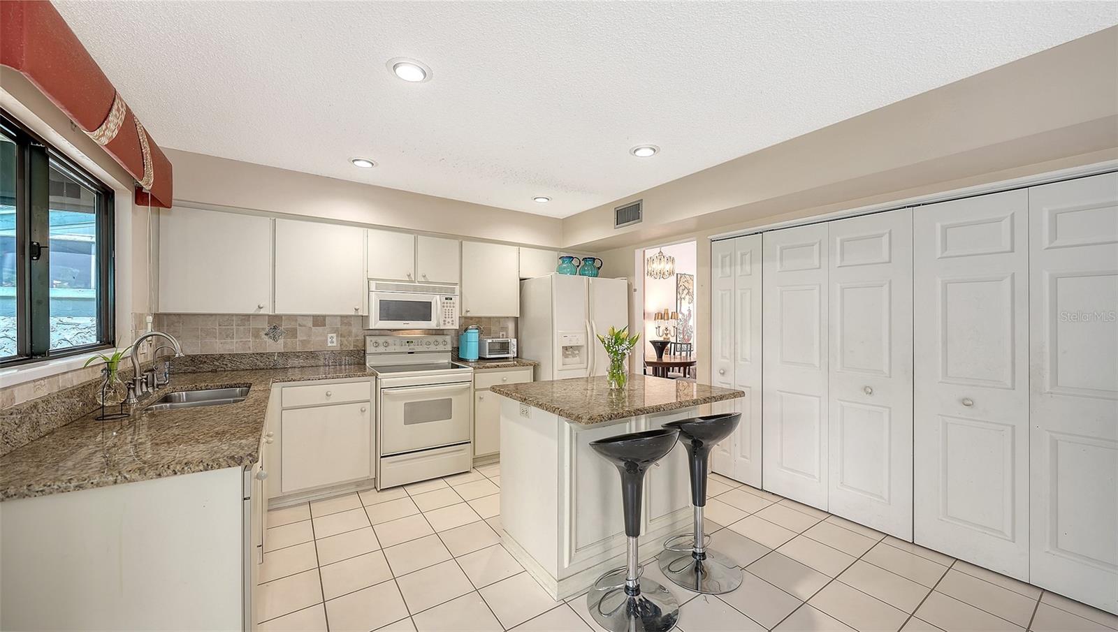 4638 WILLOW WOOD CIR #34, SARASOTA, FL, 34241