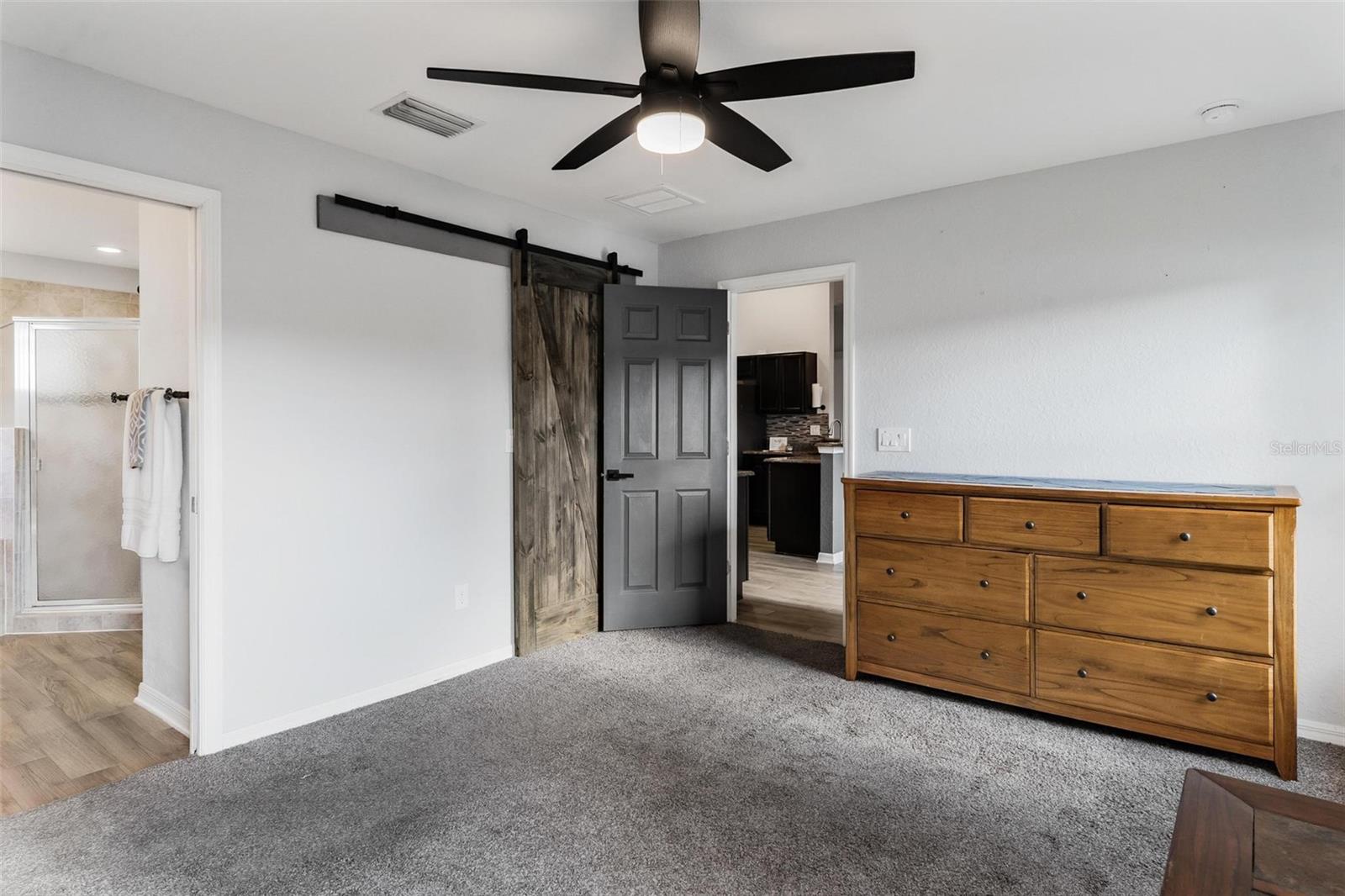 326 WOODLAND TRL, LADY LAKE, FL, 32159