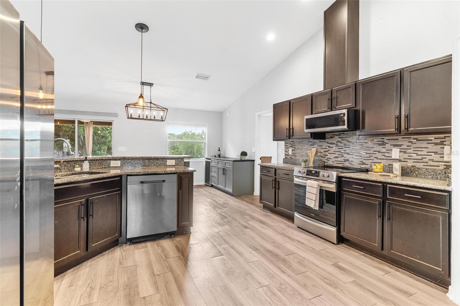 326 WOODLAND TRL, LADY LAKE, FL, 32159