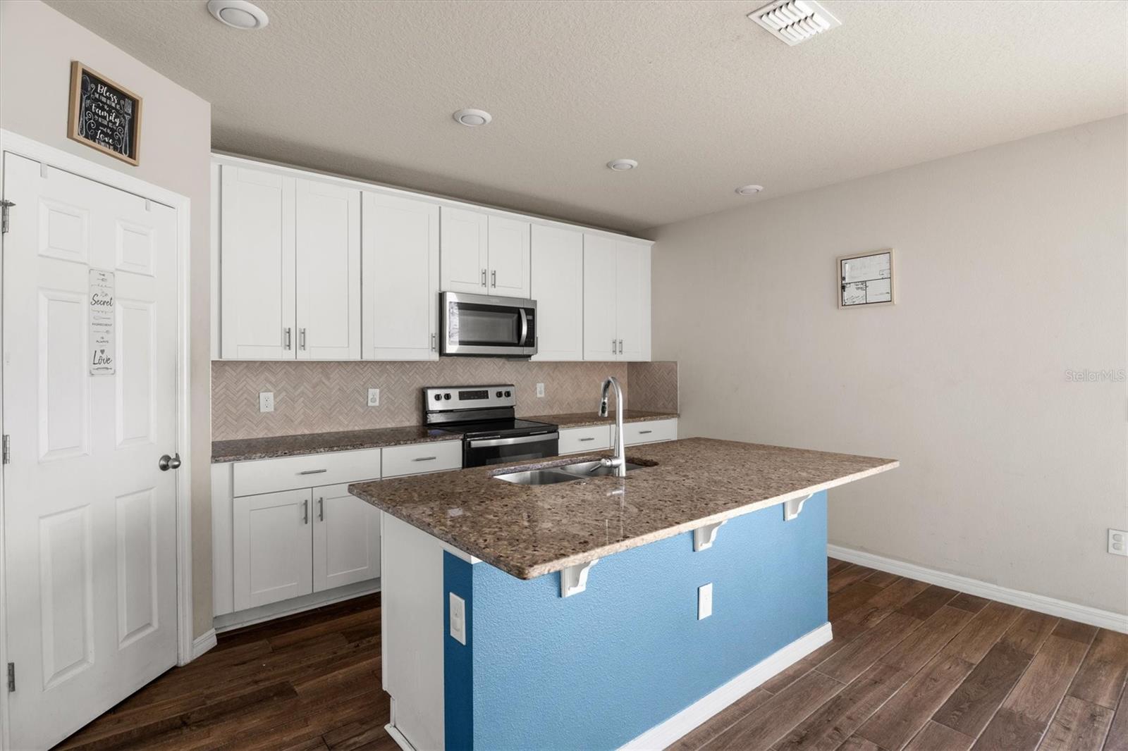 884 CAMBRIDGE DR, WINTER HAVEN, FL, 33881