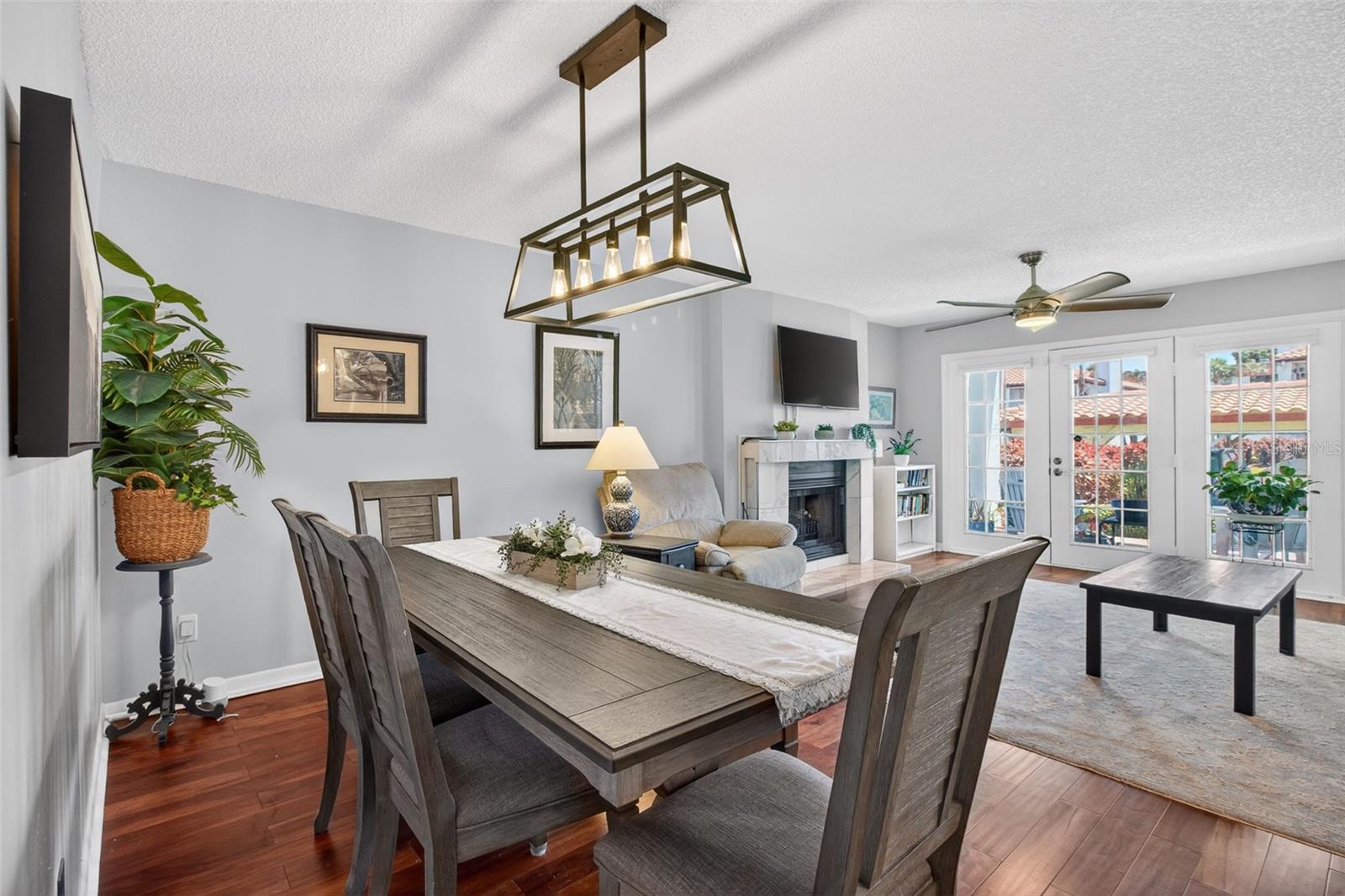 10550 VILLAGE DR #104, SEMINOLE, FL, 33772