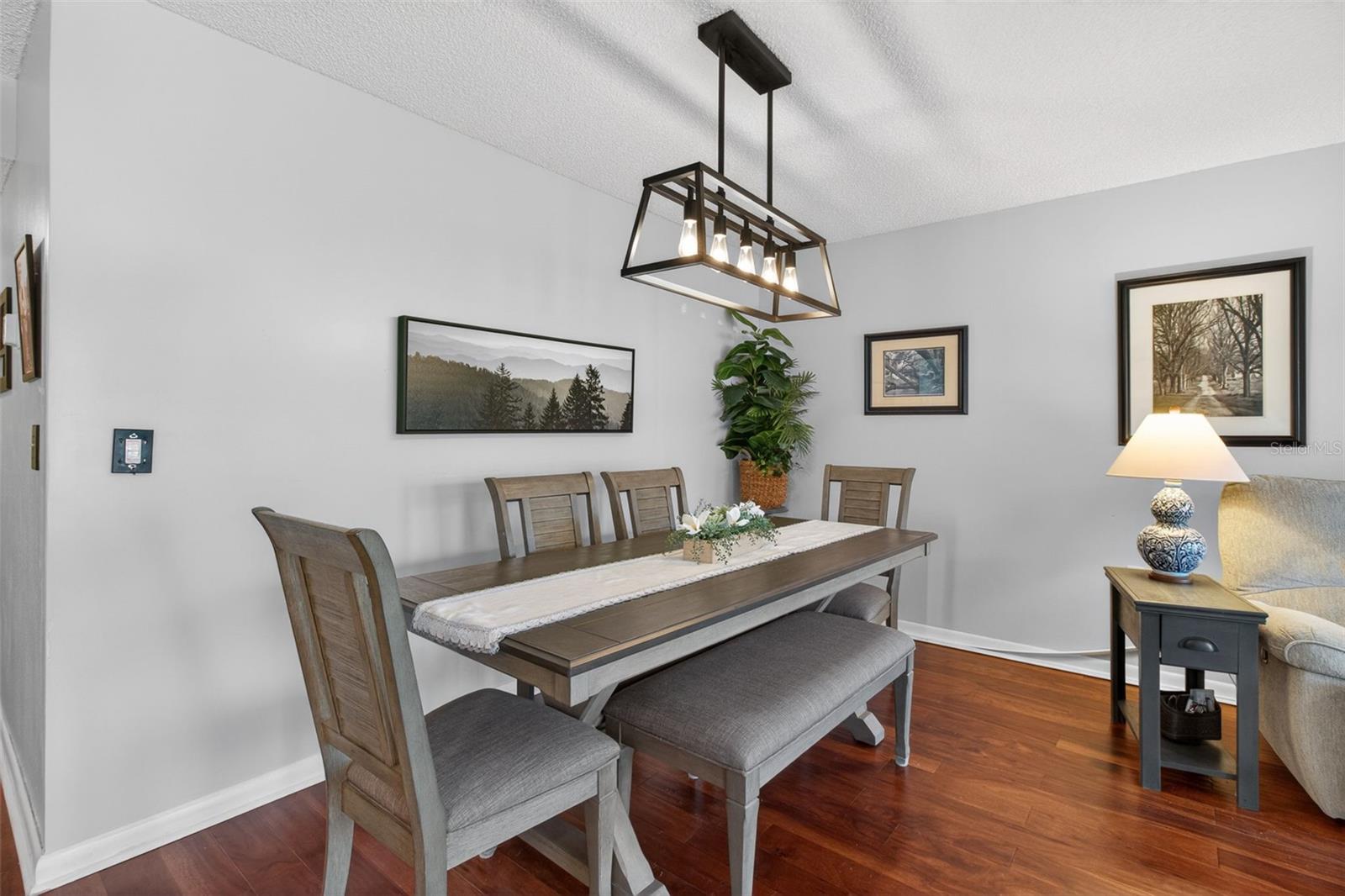 10550 VILLAGE DR #104, SEMINOLE, FL, 33772