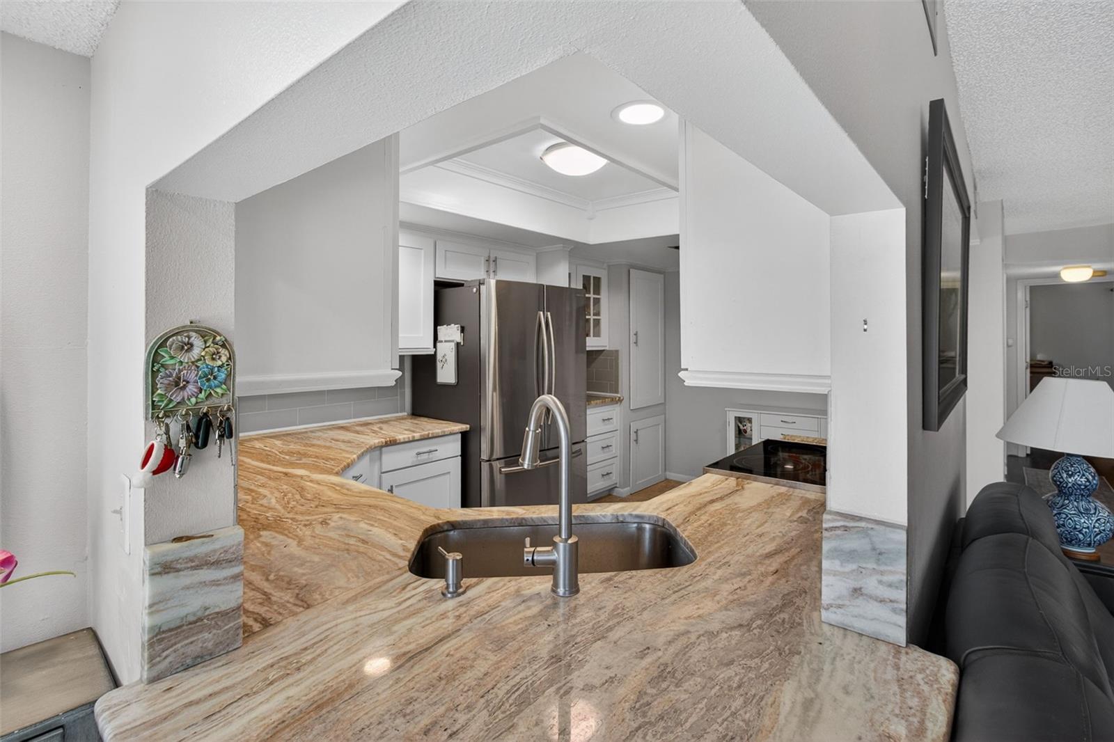 10550 VILLAGE DR #104, SEMINOLE, FL, 33772