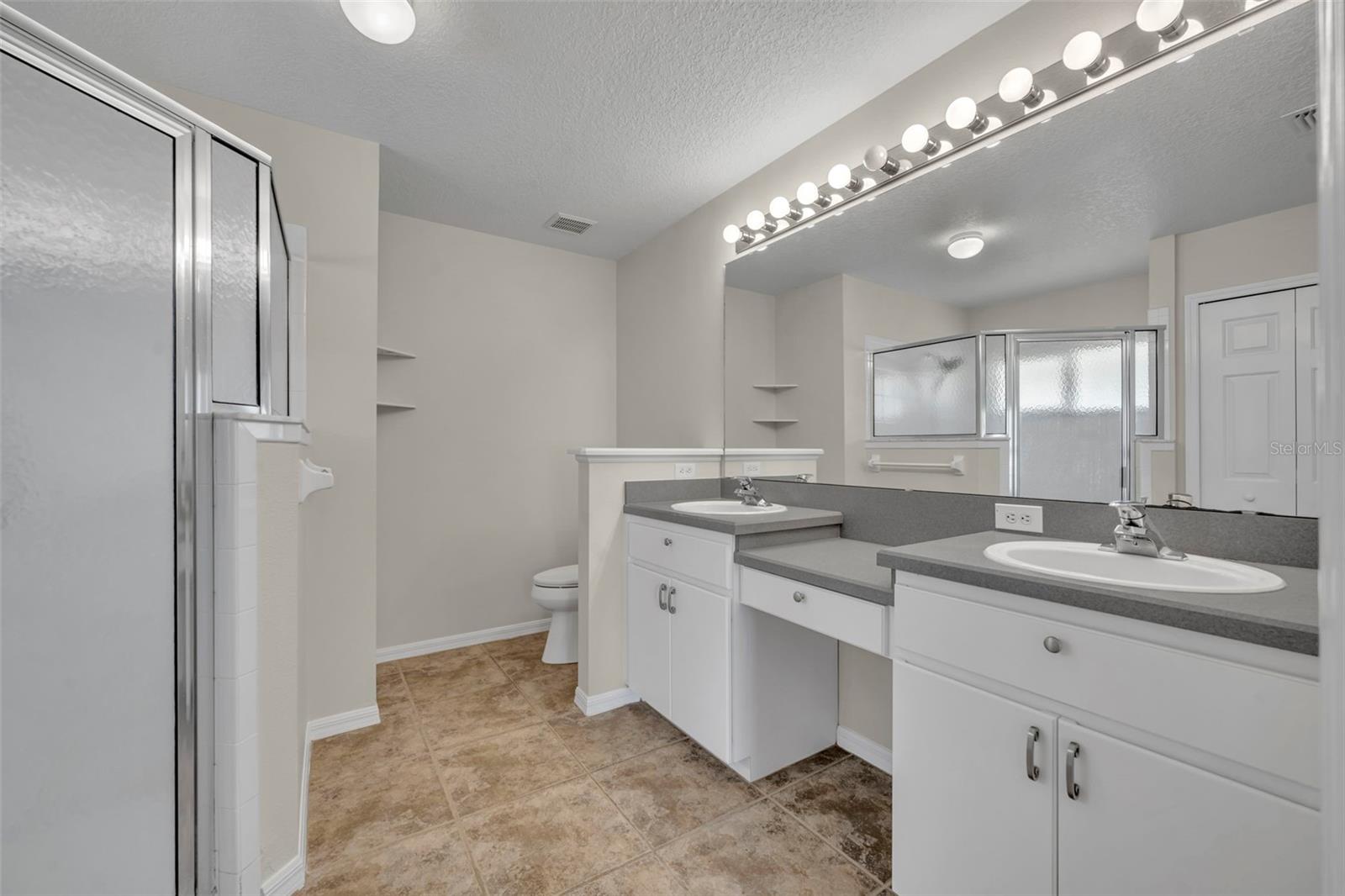 21630 REGENCY PARK LN, LEESBURG, FL, 34748