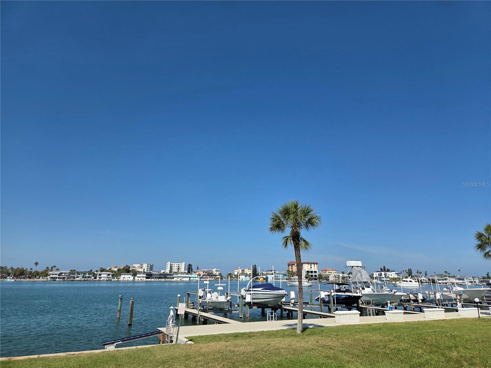 650 ISLAND WAY #202, CLEARWATER BEACH, FL, 33767