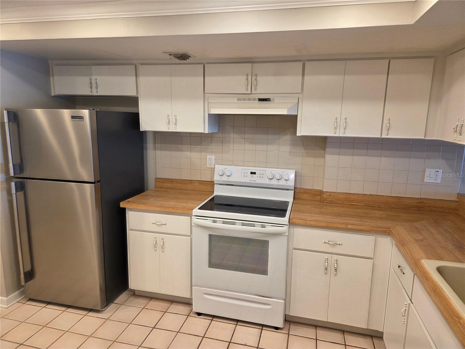 650 ISLAND WAY #202, CLEARWATER BEACH, FL, 33767