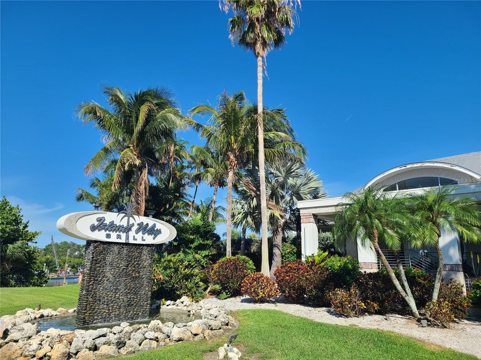 650 ISLAND WAY #202, CLEARWATER BEACH, FL, 33767