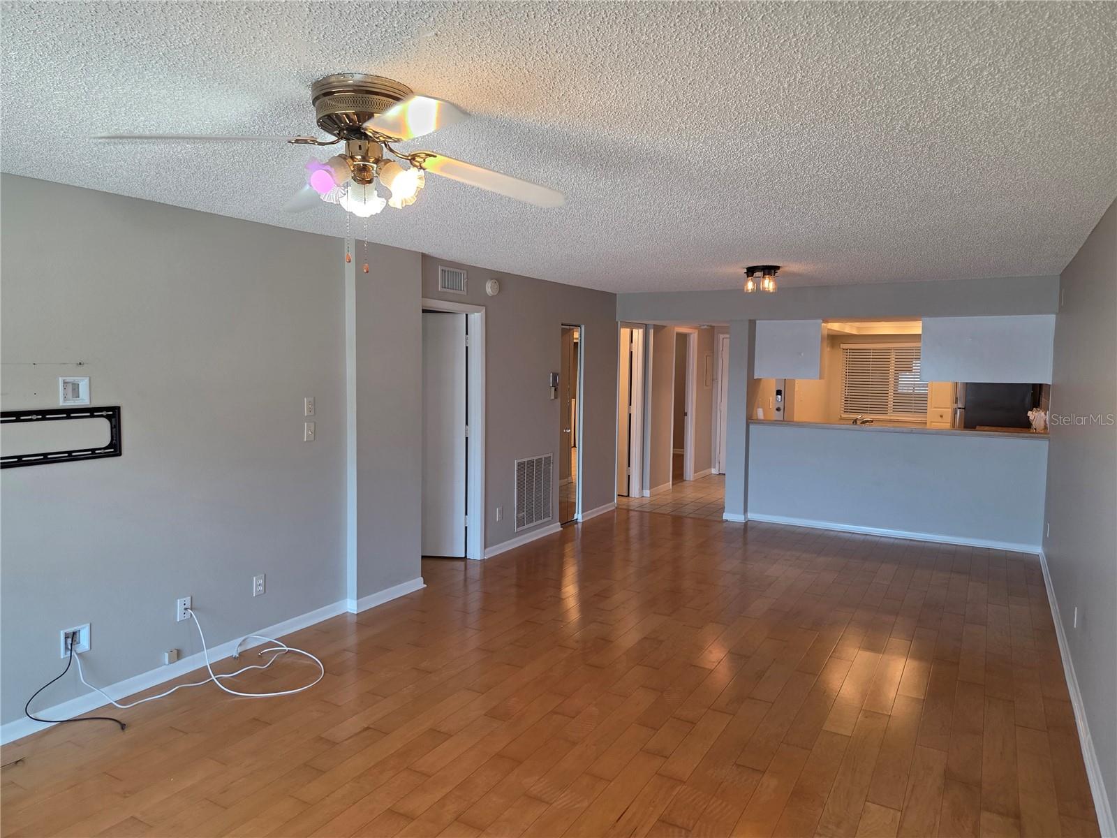 650 ISLAND WAY #202, CLEARWATER BEACH, FL, 33767