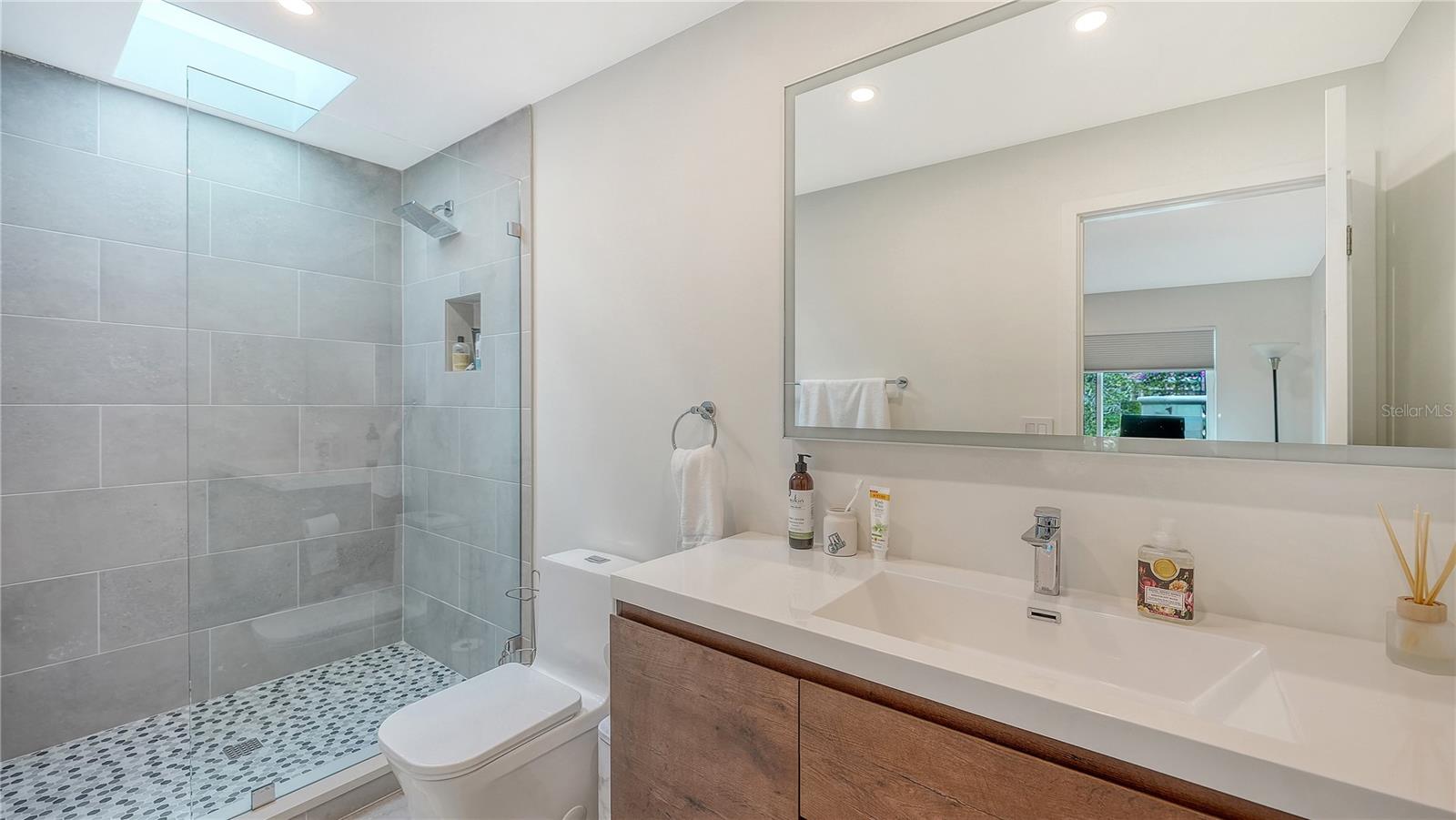 7689 COVE TER, SARASOTA, FL, 34231