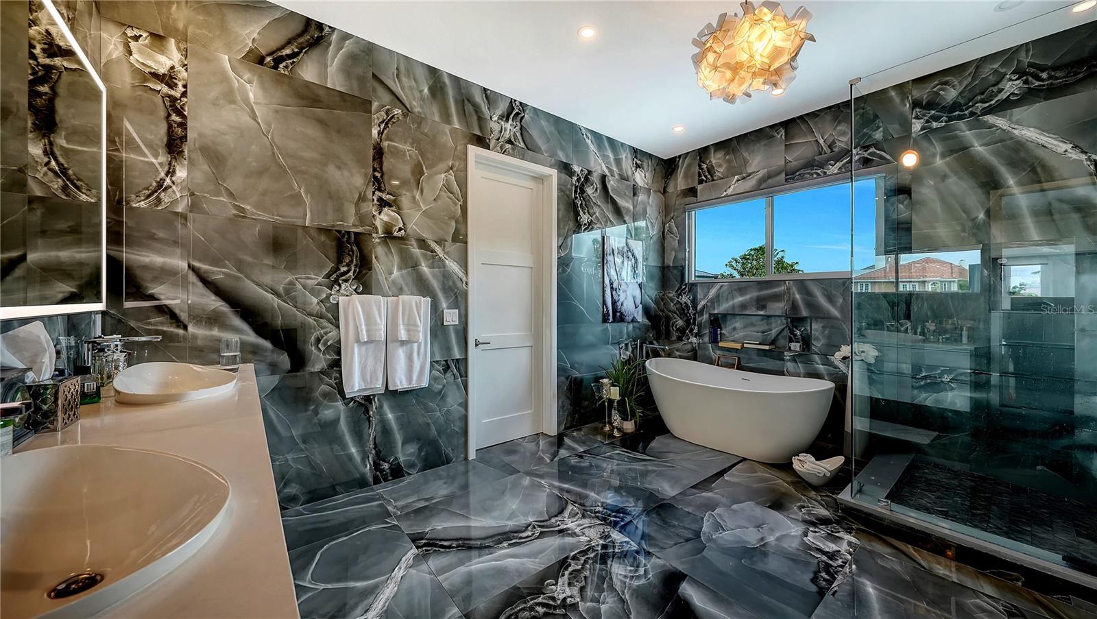 7689 COVE TER, SARASOTA, FL, 34231