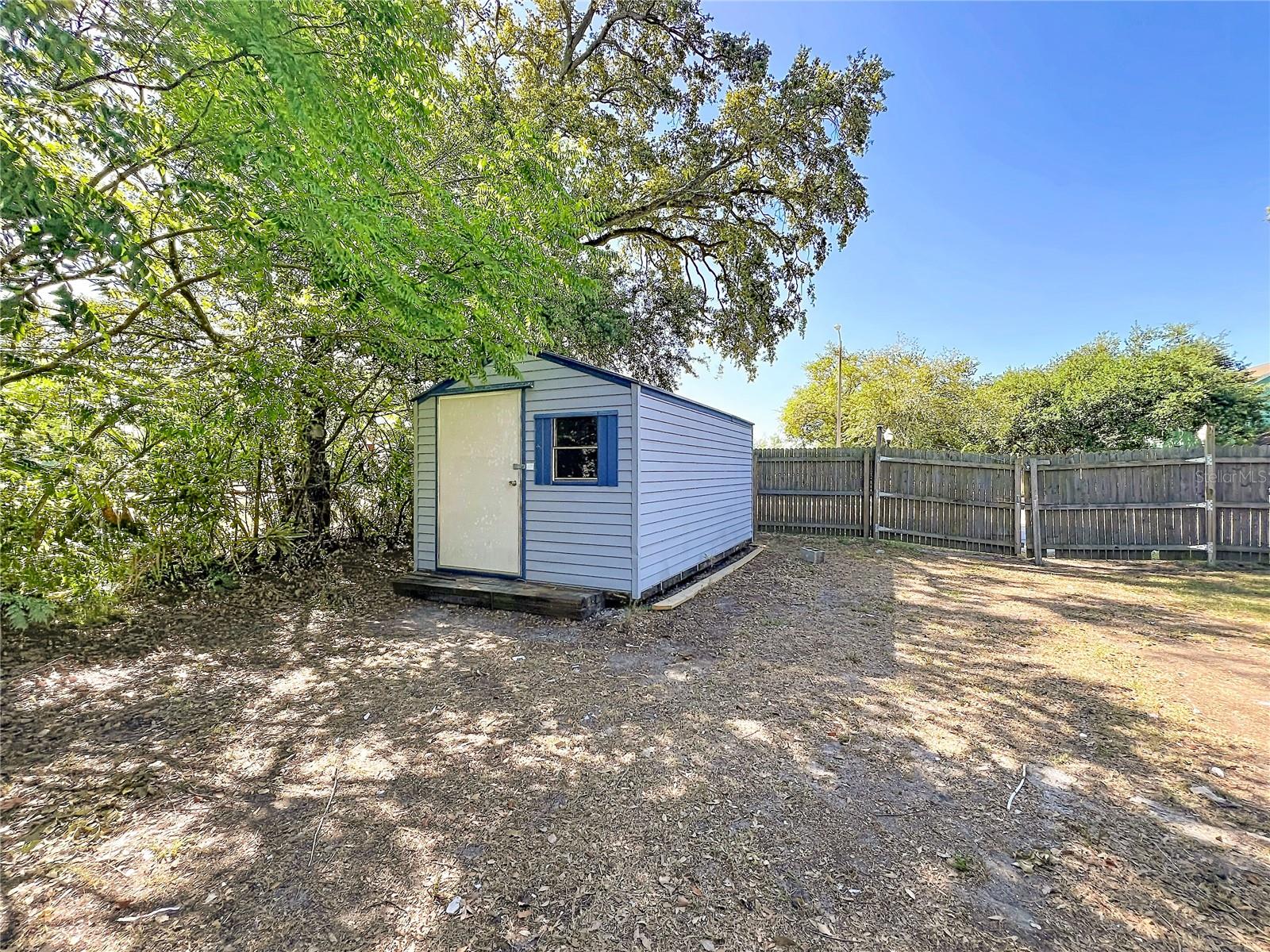 2222 VALENCIA RD, ORLANDO, FL, 32803