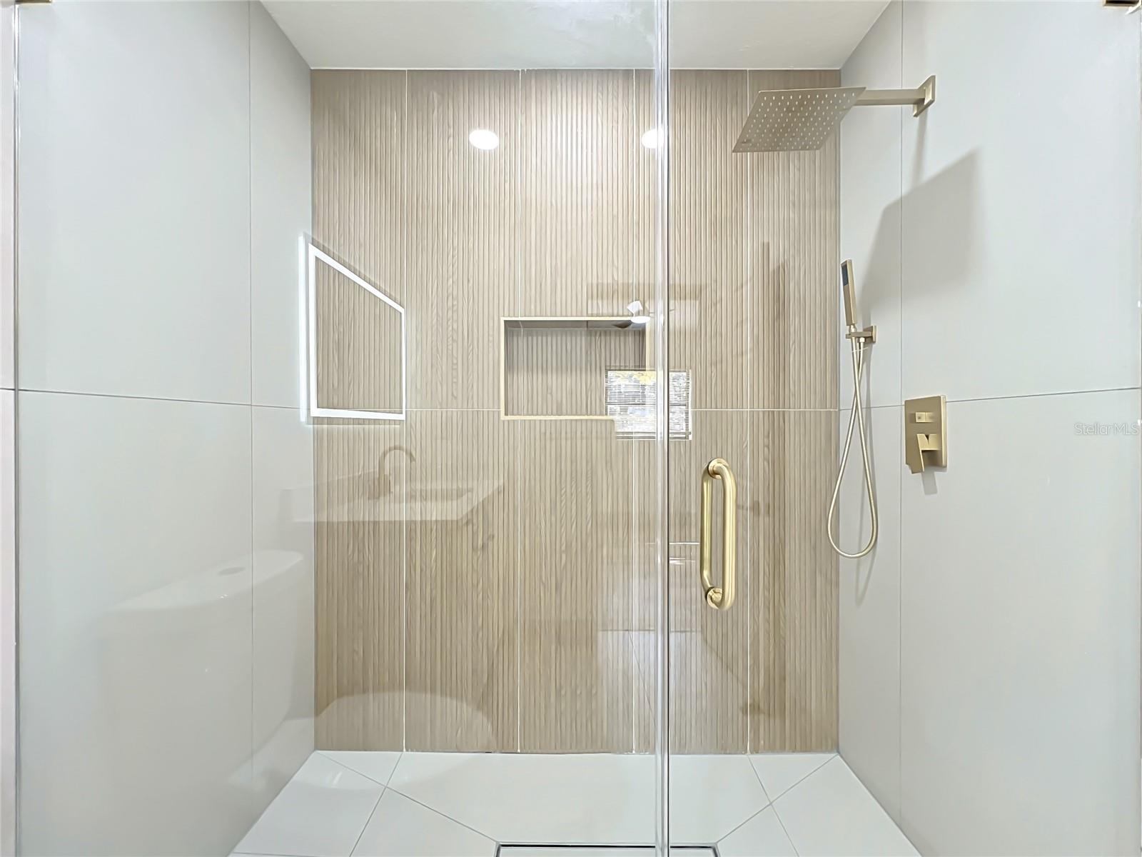 2222 VALENCIA RD, ORLANDO, FL, 32803