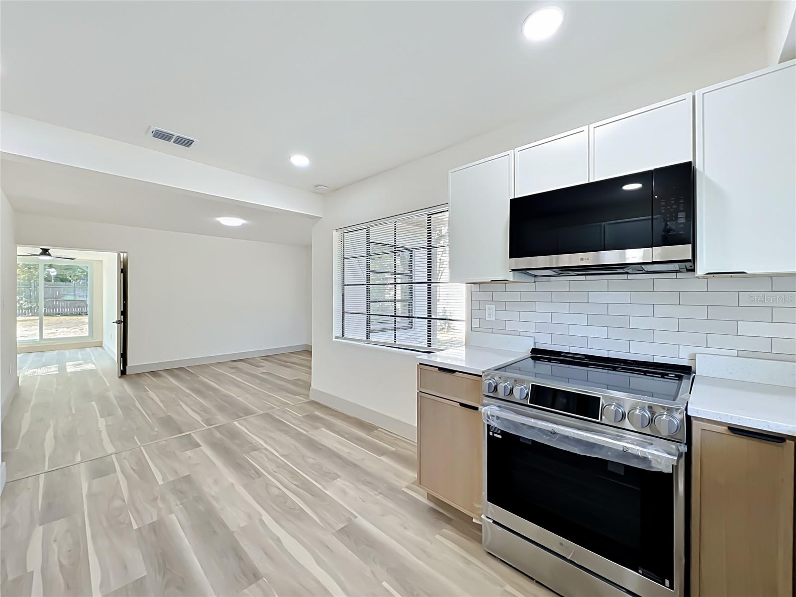 2222 VALENCIA RD, ORLANDO, FL, 32803