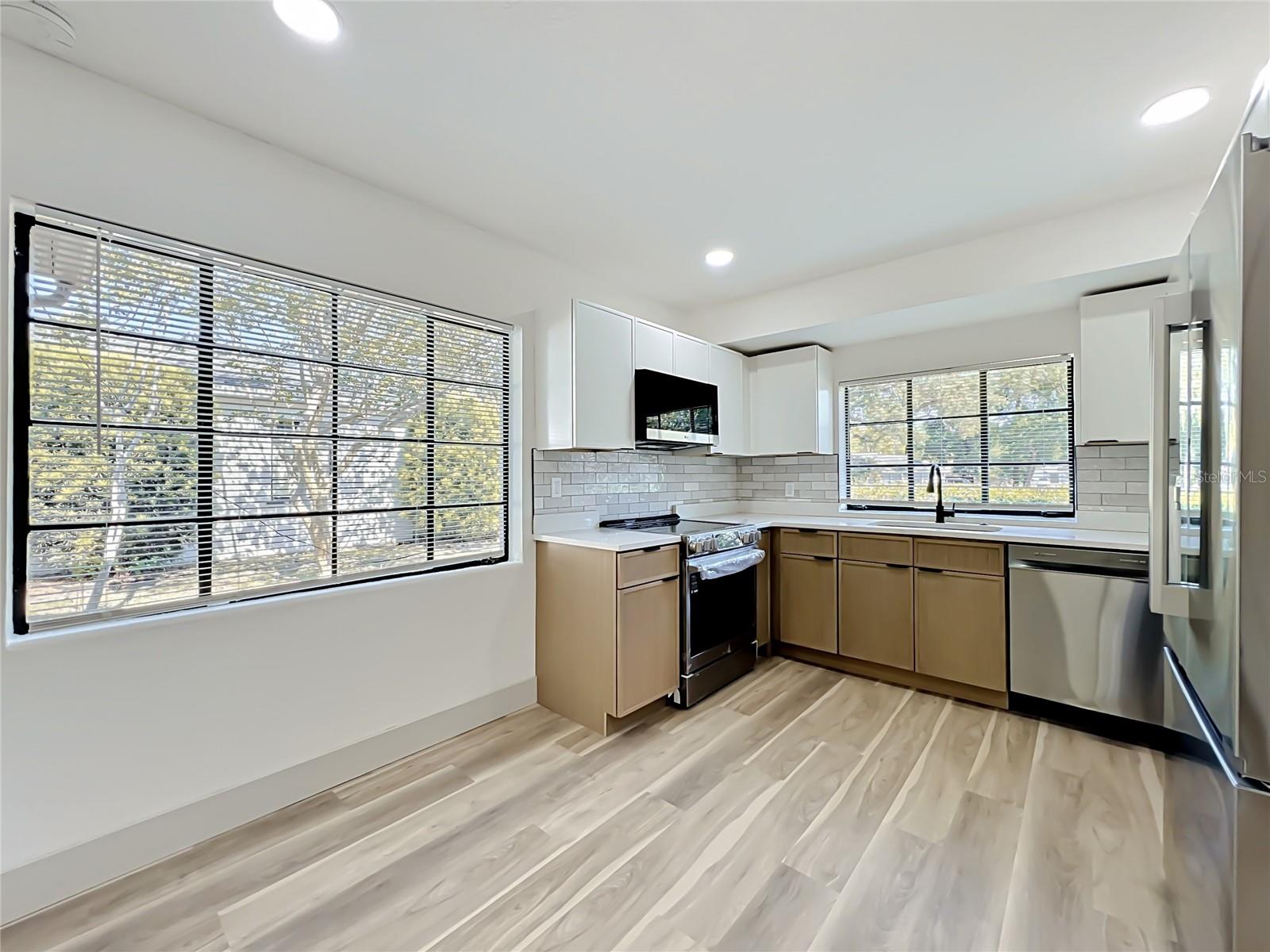 2222 VALENCIA RD, ORLANDO, FL, 32803