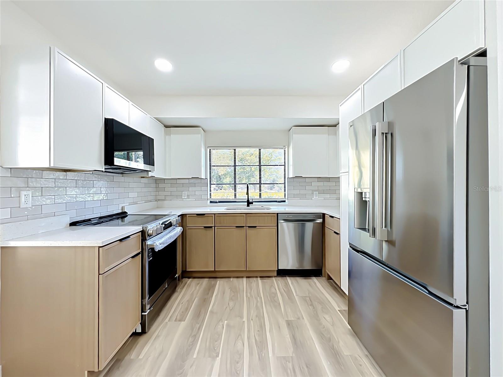 2222 VALENCIA RD, ORLANDO, FL, 32803