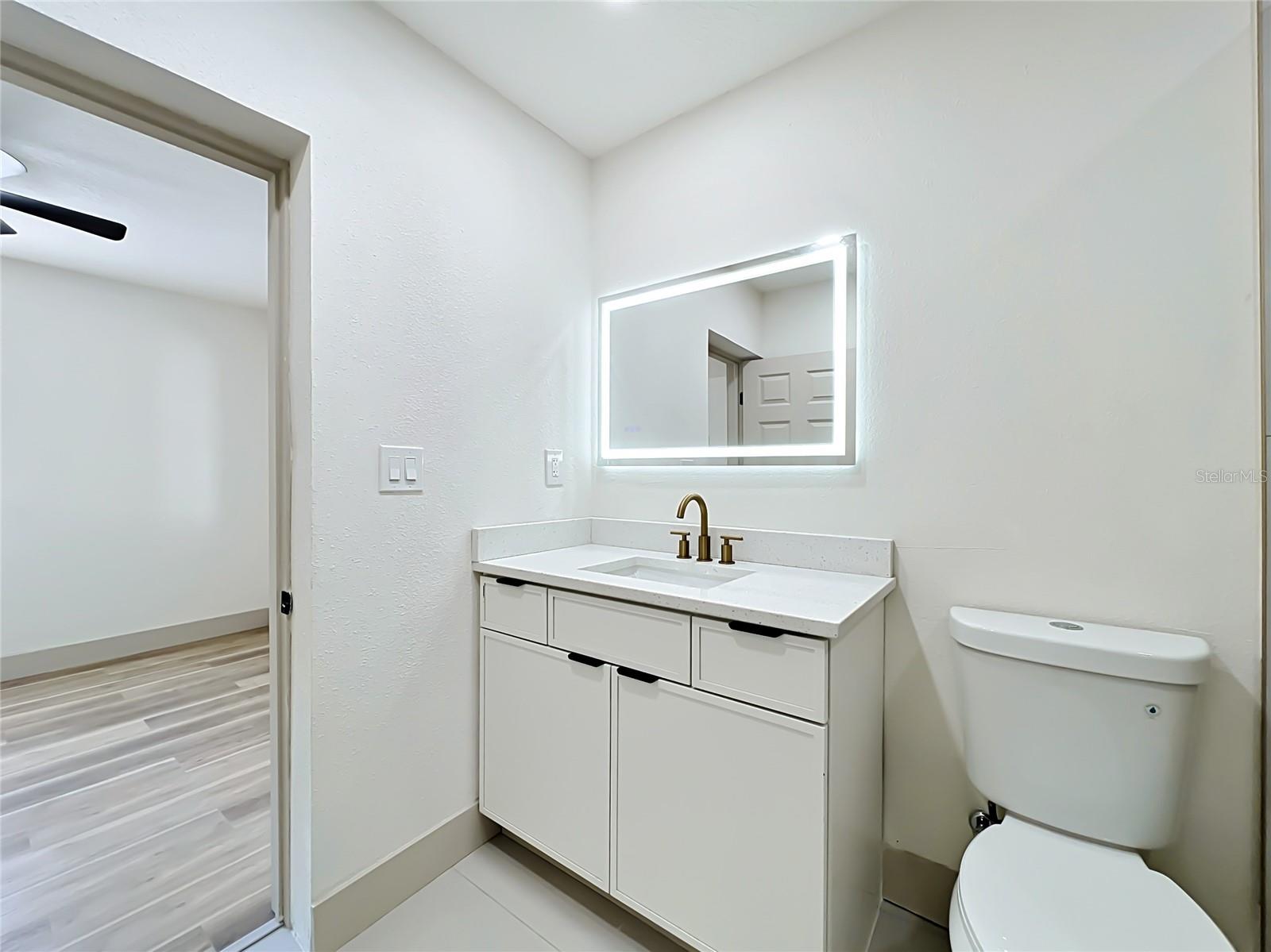 2222 VALENCIA RD, ORLANDO, FL, 32803